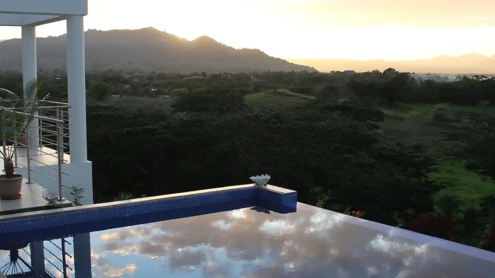 Fiji Luxury Pool Villa