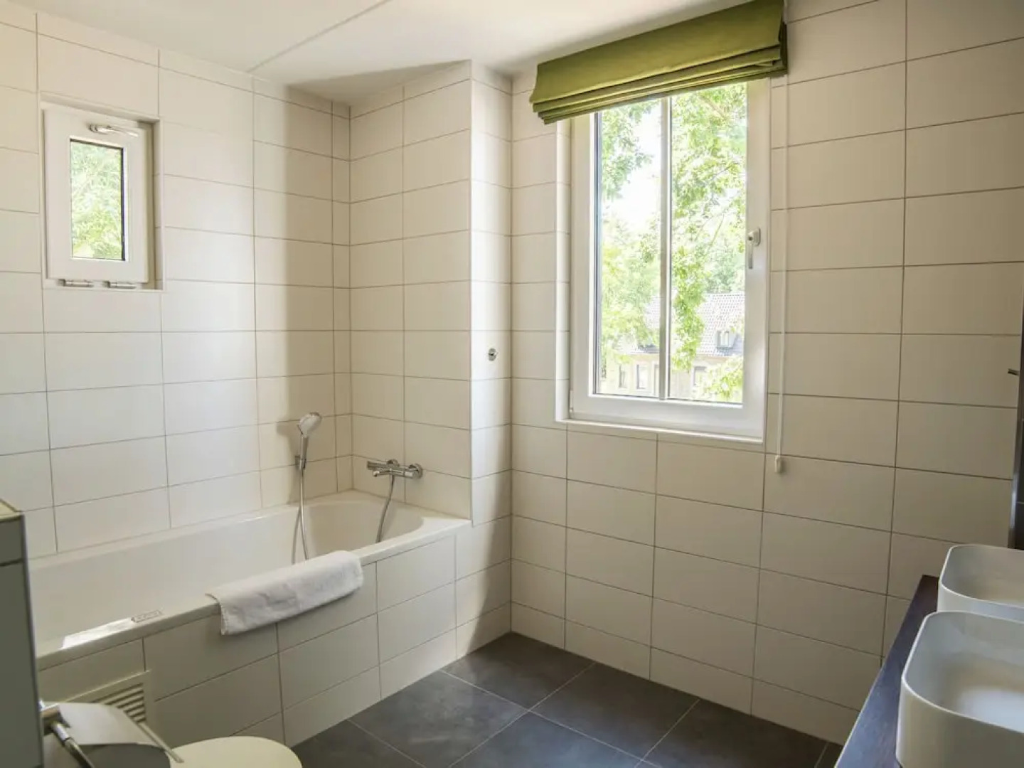 Villa With Bubble Bath, 4km From Maastricht