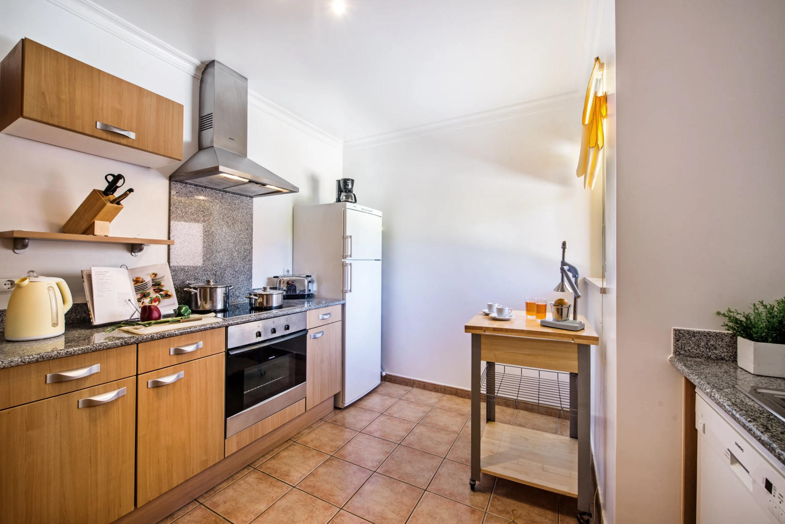 Jardim Da Meia Praia Hotel