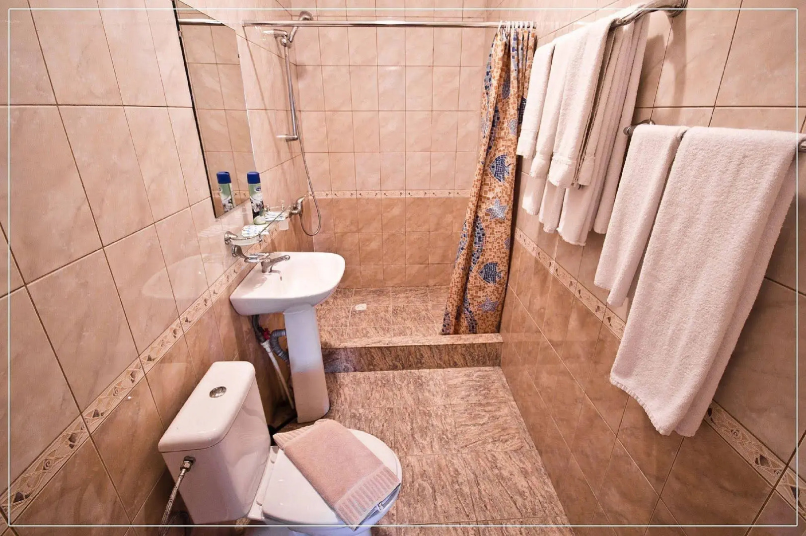 Отель Лебедушка на Энгельса