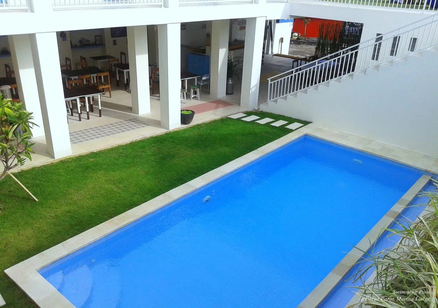 Paras Paros Marina Lodge