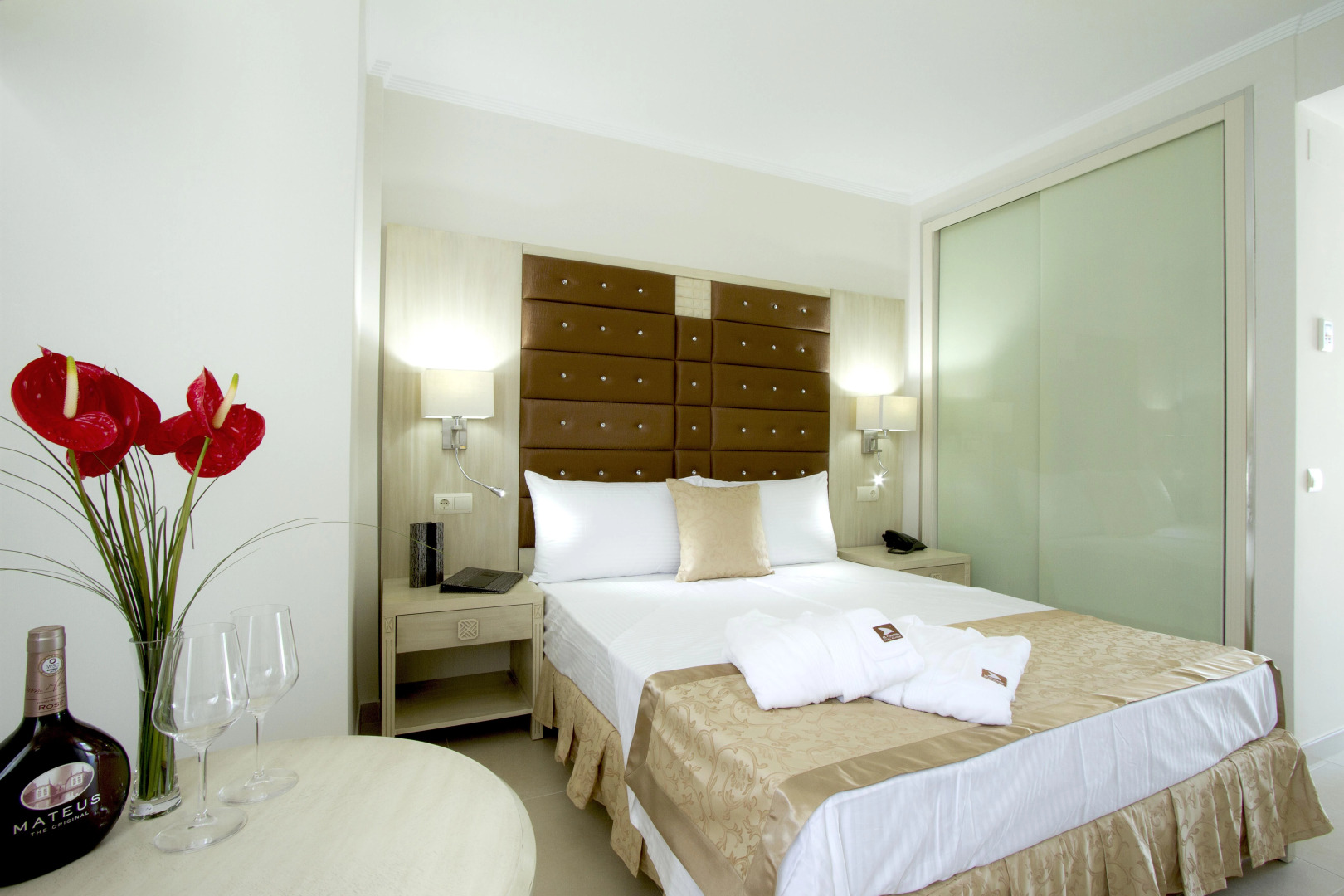 Отель Moon Dreams Torremolinos - Adults Recommended