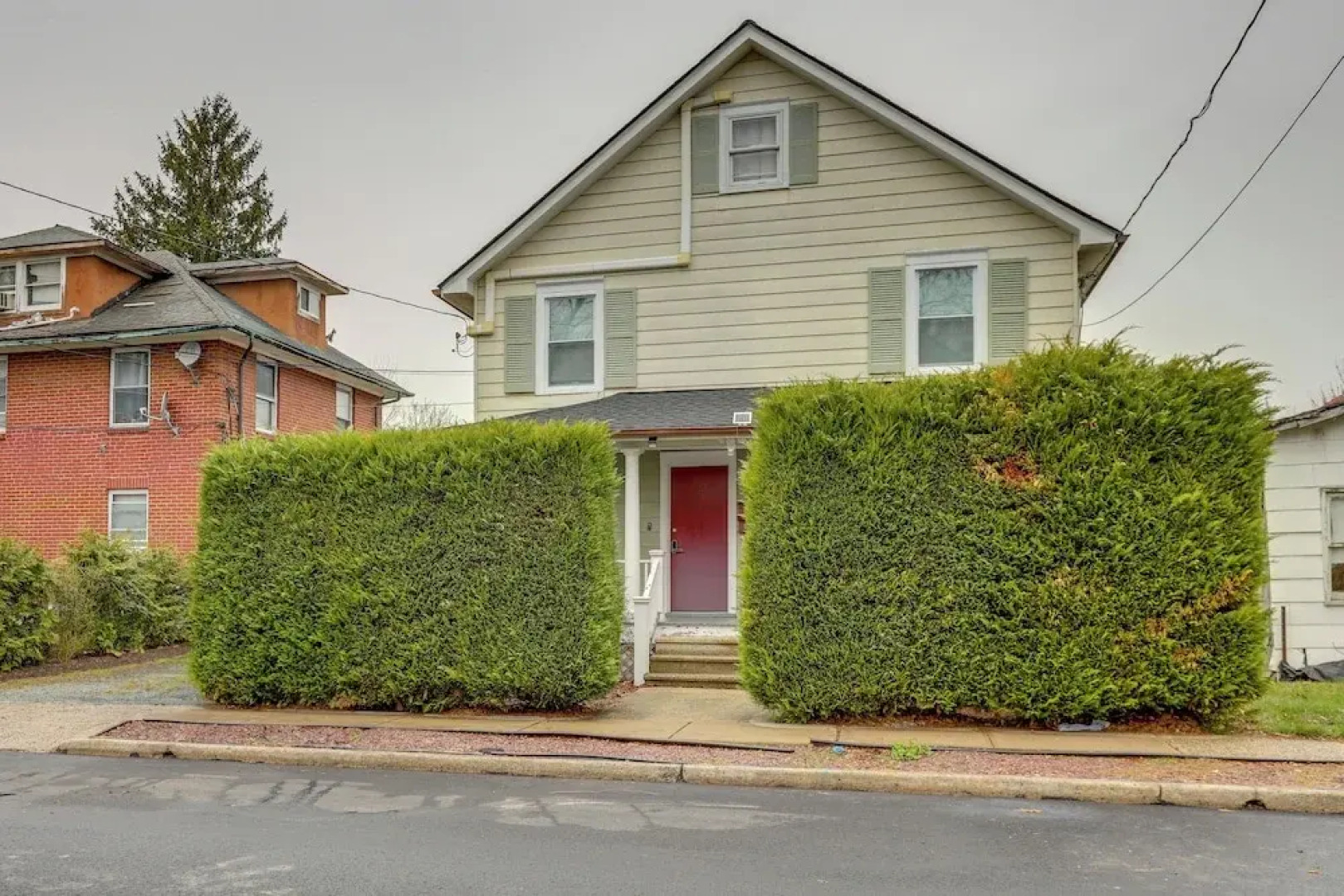 Walk to Campus & Palmer Square: Dtwn Townhome