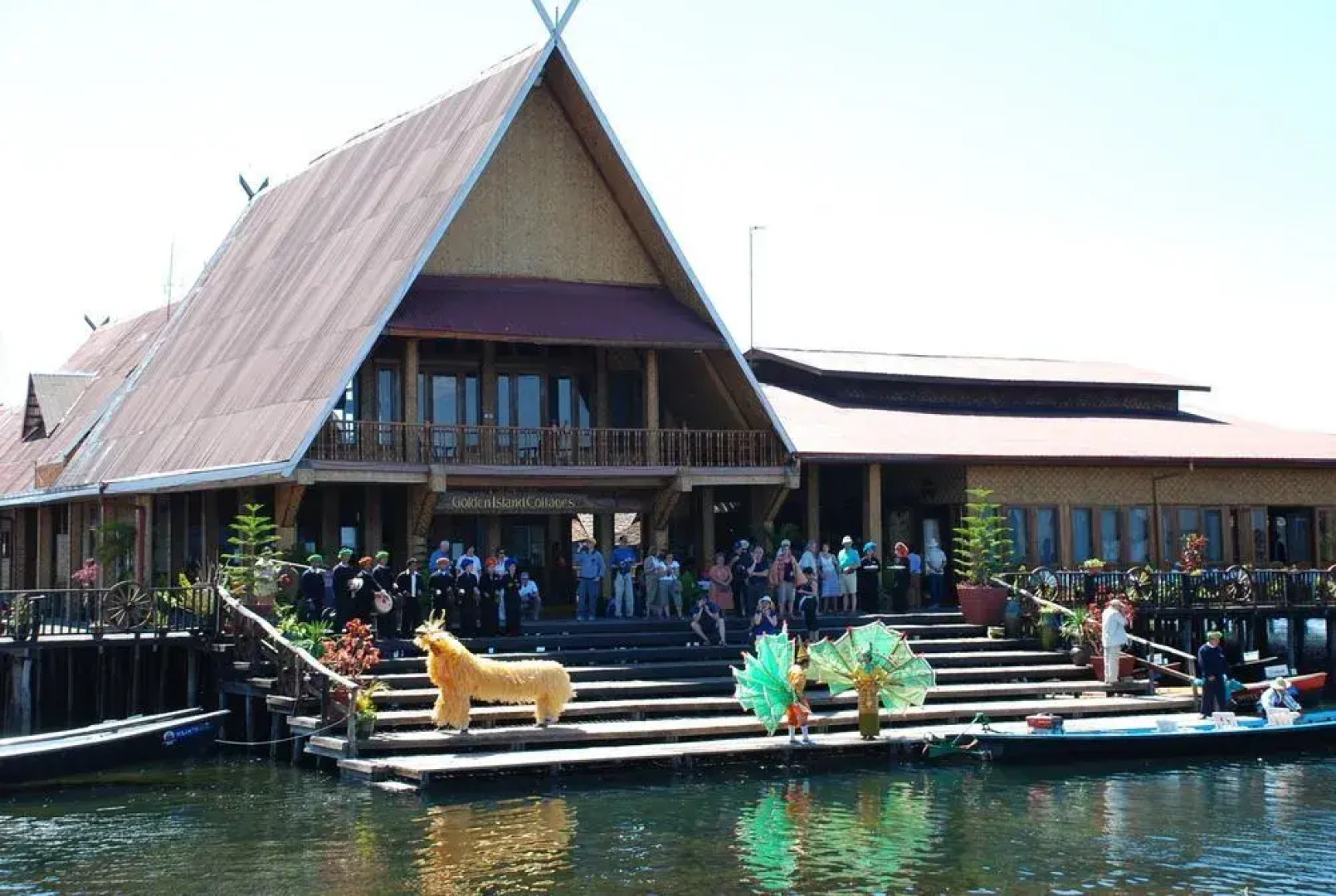 Golden Island Cottages - Nampan