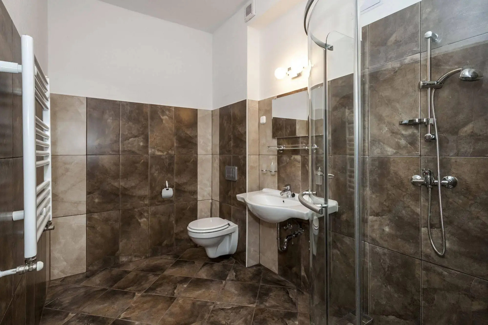 Malom Hotel és Étterem