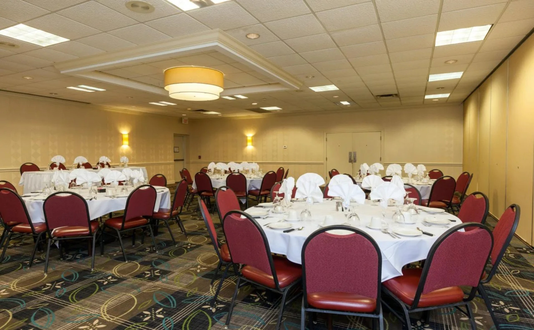 Holiday Inn Weirton - Steubenville Area by IHG