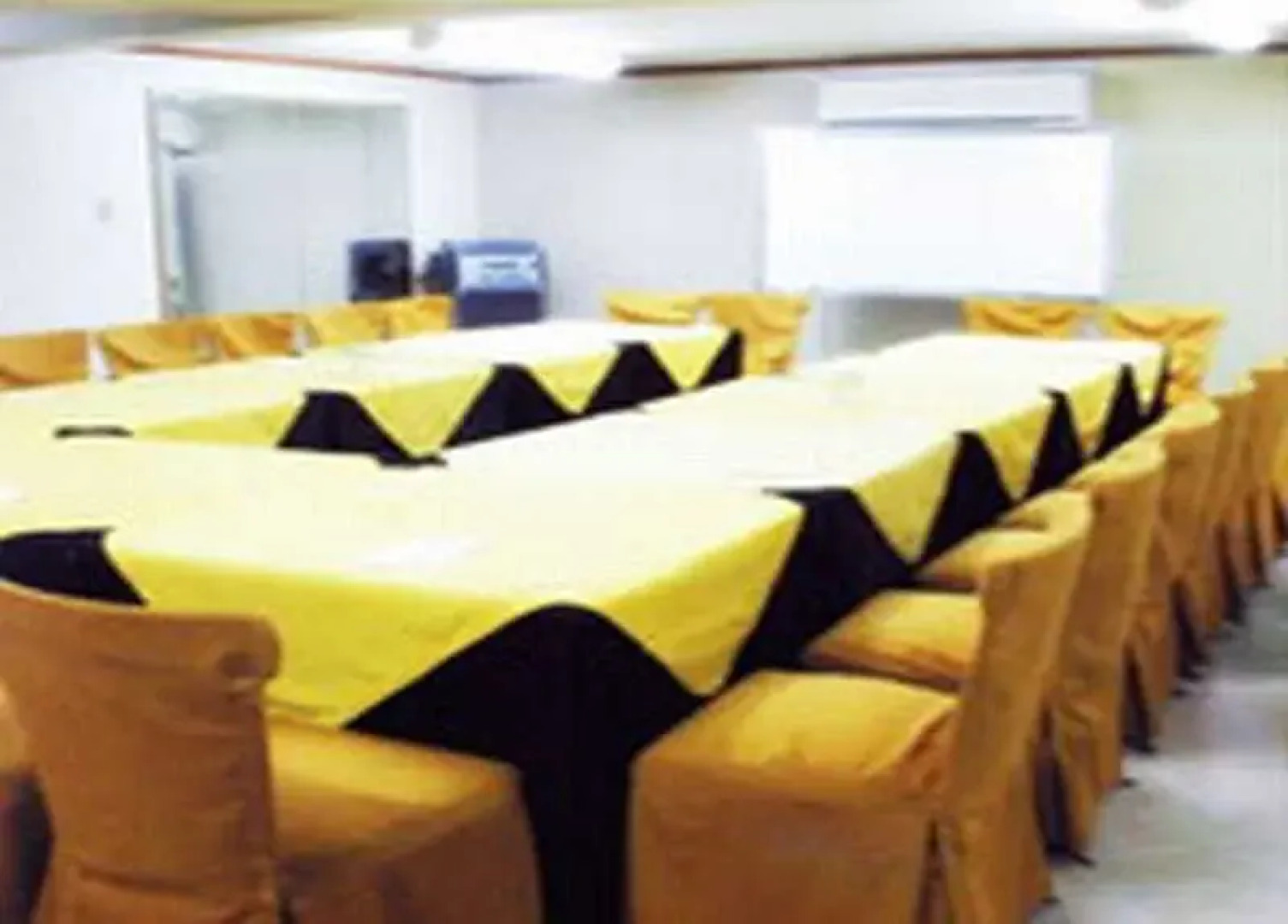 Corporate Executive Orient Suites