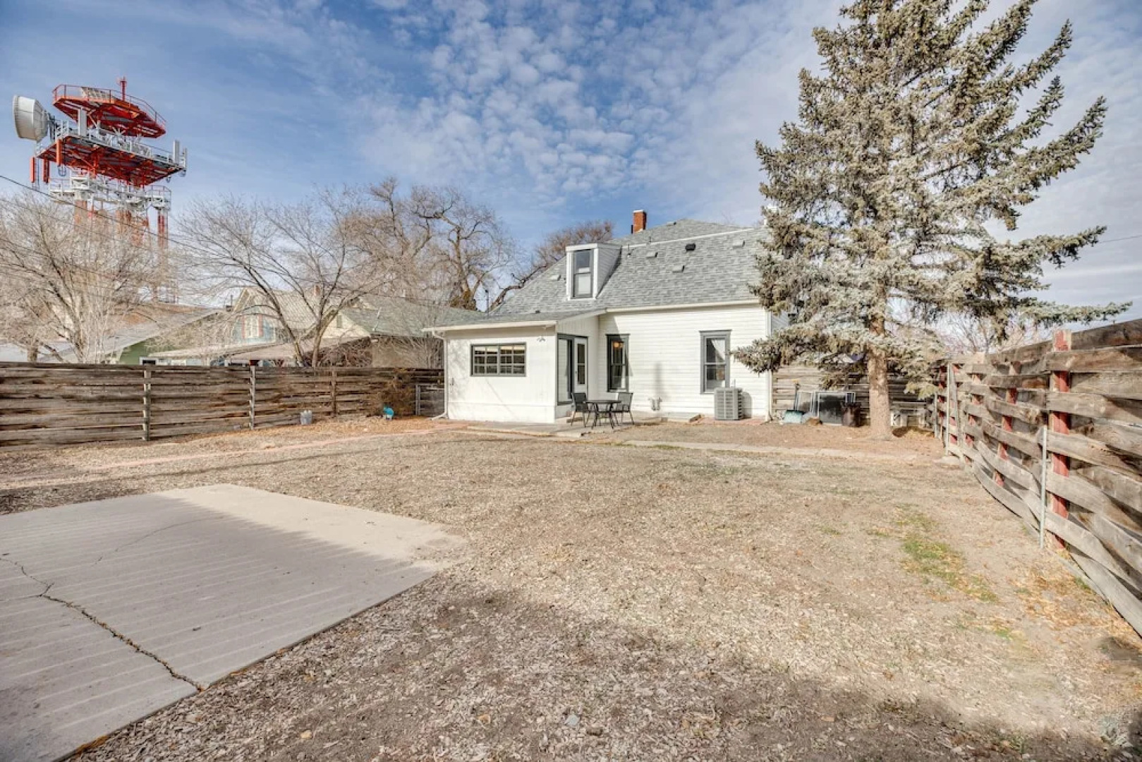 Pet-friendly Montrose Home, Walk to Town!