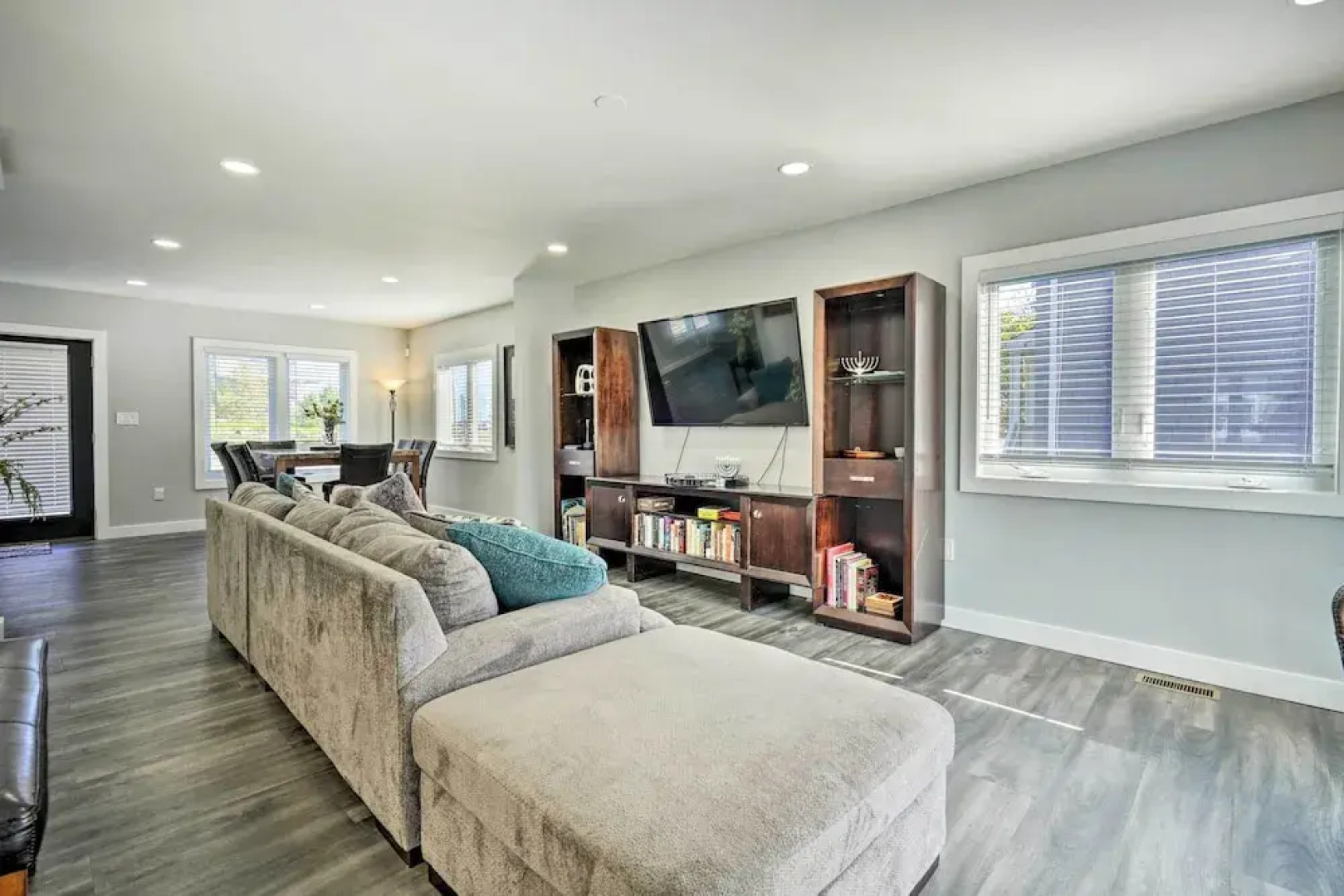 Long Branch Getaway: Grill, 1 Block to Beach!