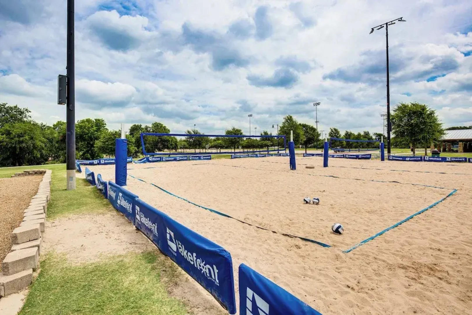 Walk to Lewisville Lake: Dog-friendly Texas Home