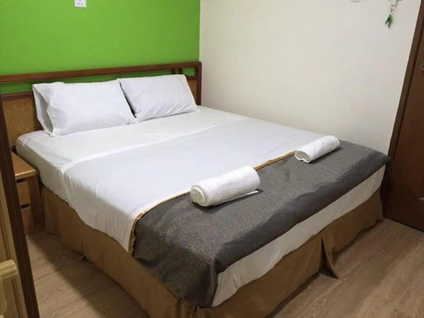 OYO 90742 I-home Hotel