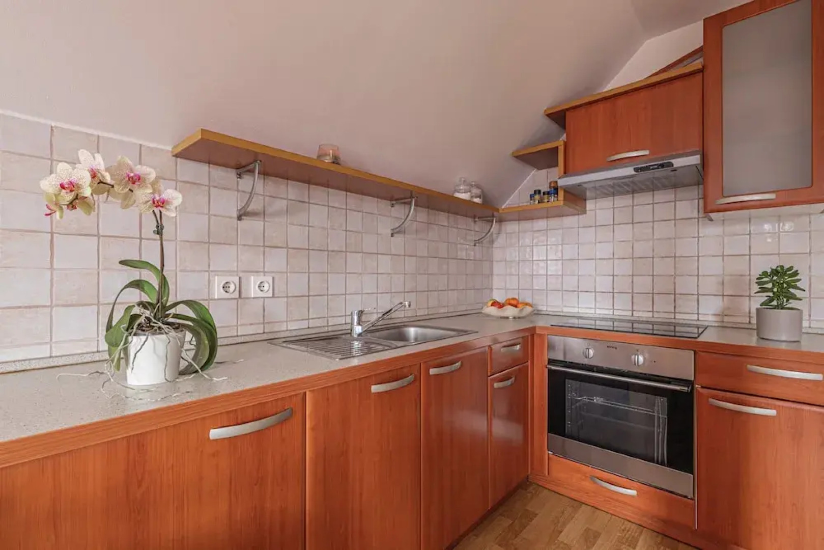 Vineyard Cottage Lustek