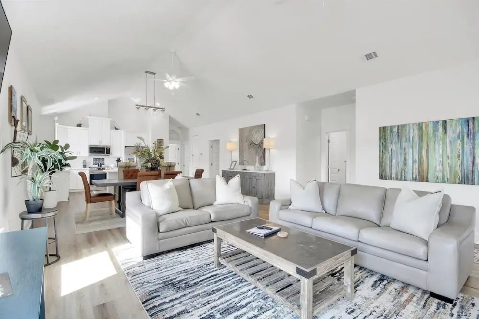 Family Retreat, 3br/3ba Bbq, Balcony