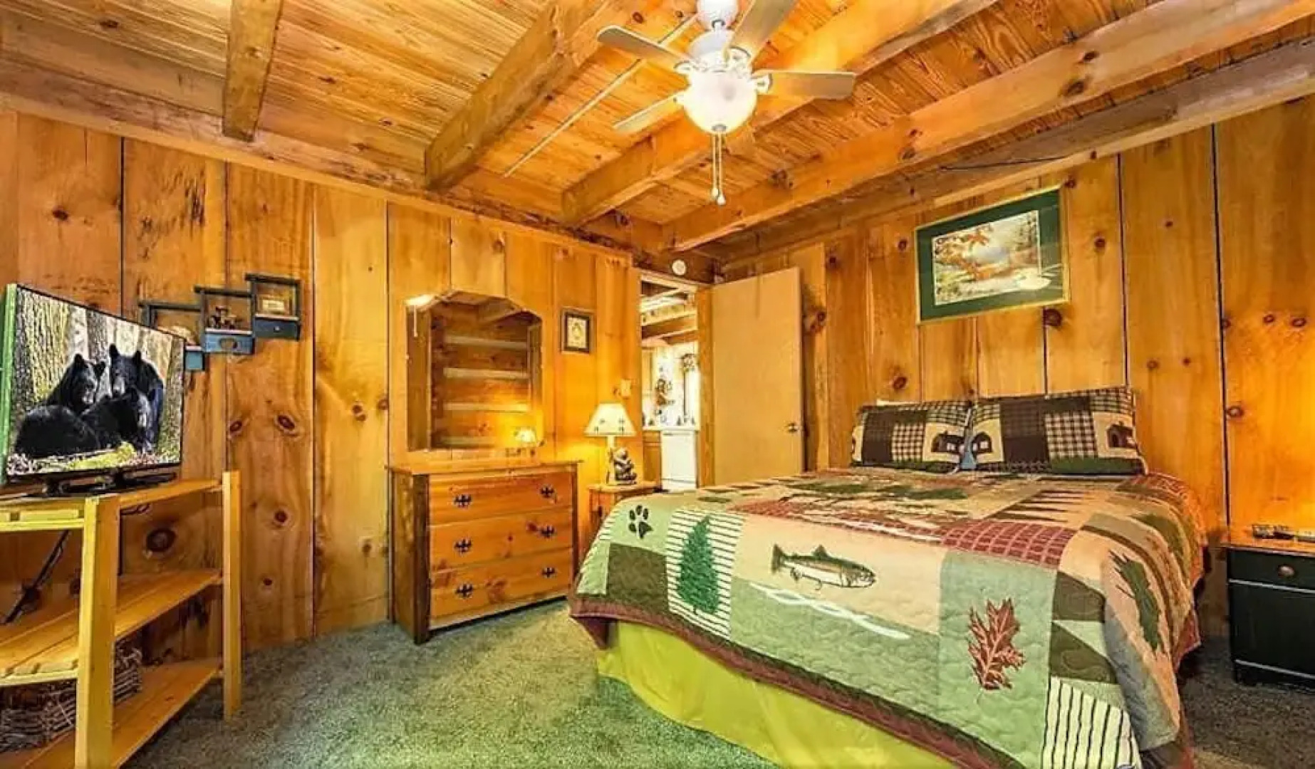 Snuggled Inn 2 Bedroom Cabin