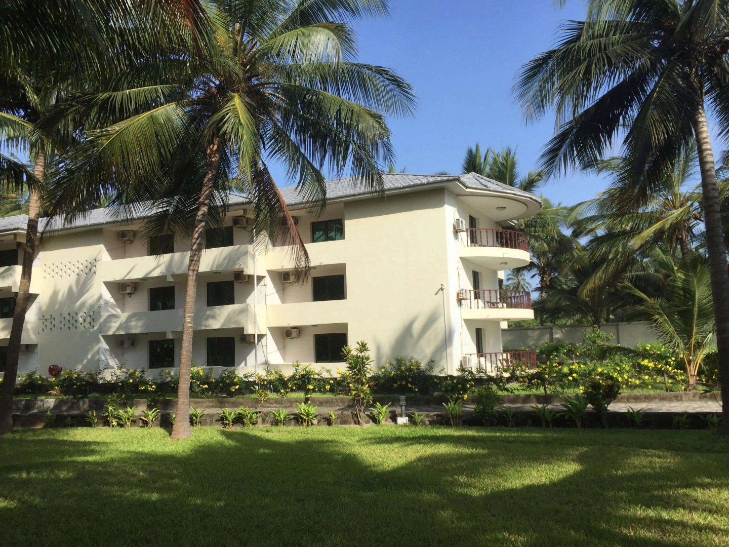 Oceanic Bay Hotel & Resort