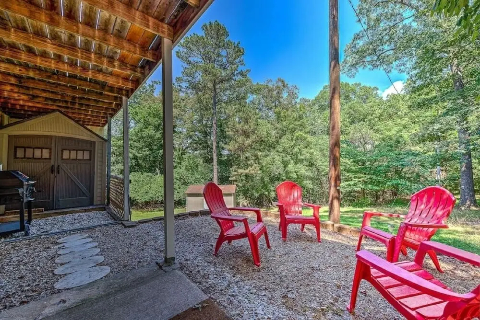 Beaver Lake Hillside Hideaway 2 Bedroom Home by Redawning