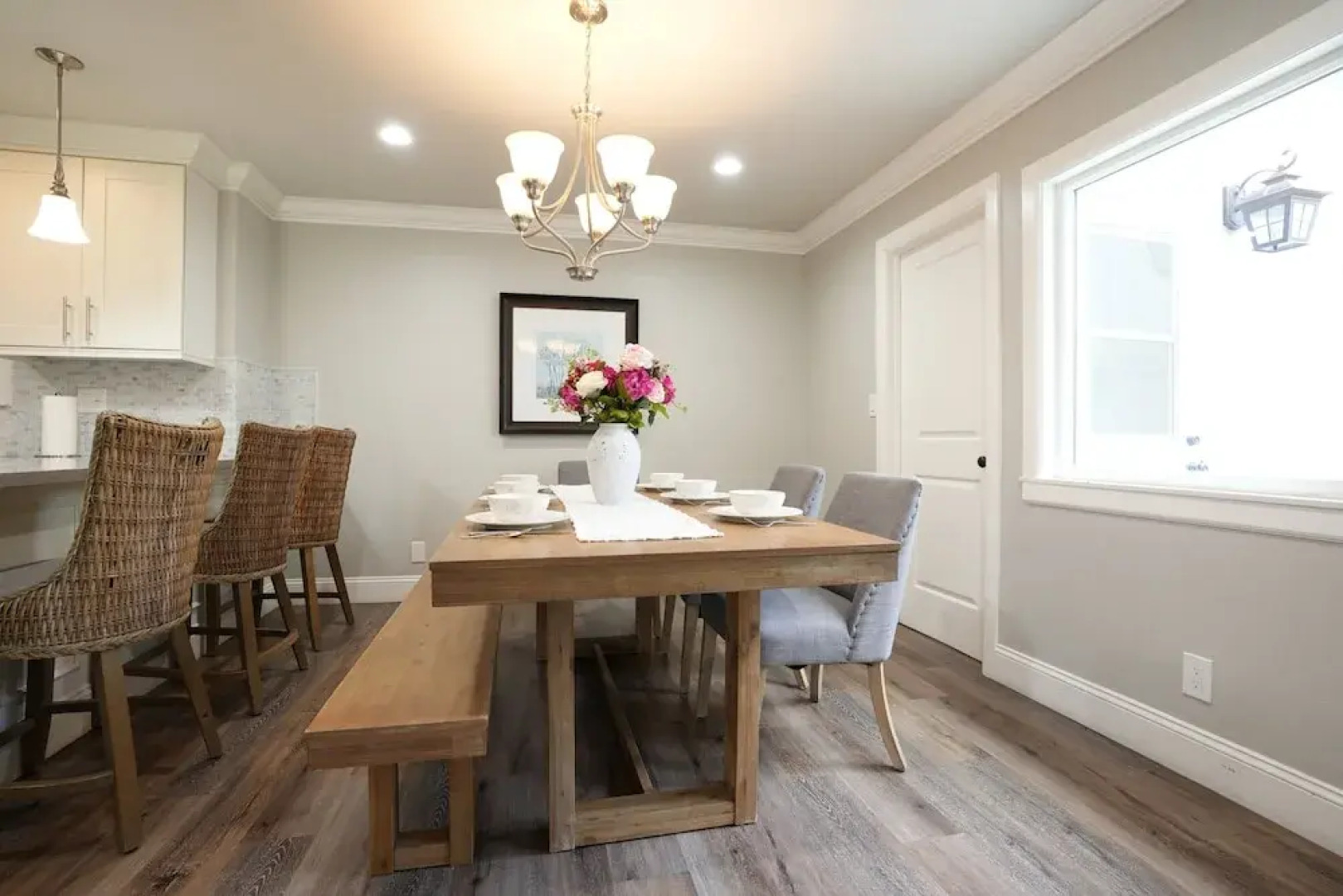 4 bedroom, 3 bathrooms Pool Home