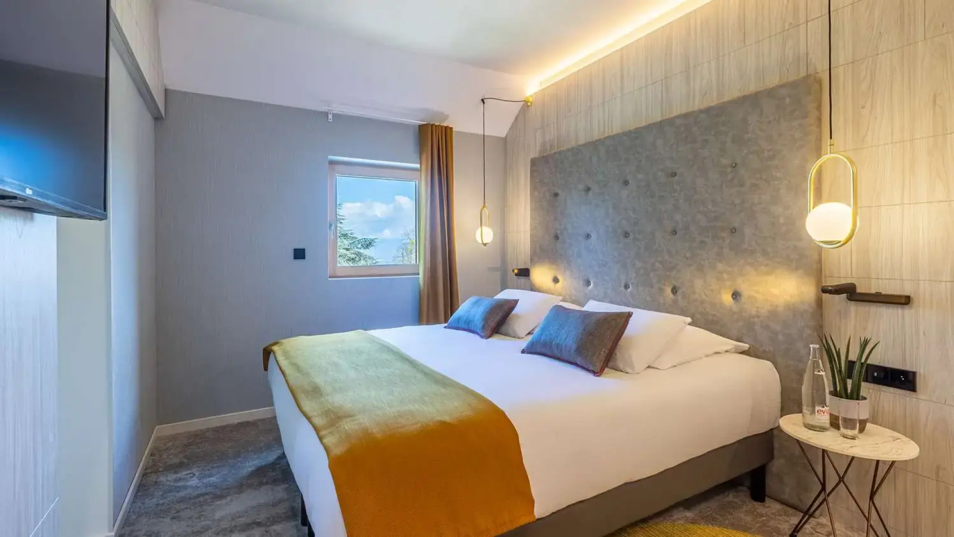 Domaine de Dolomieu, BW Premier Collection