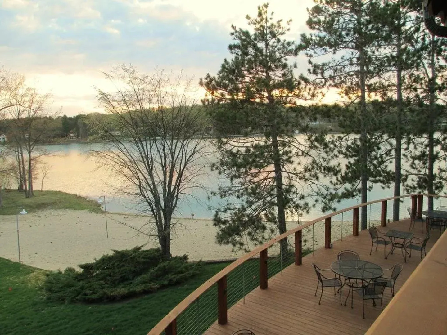 Sojourn Lakeside Resort