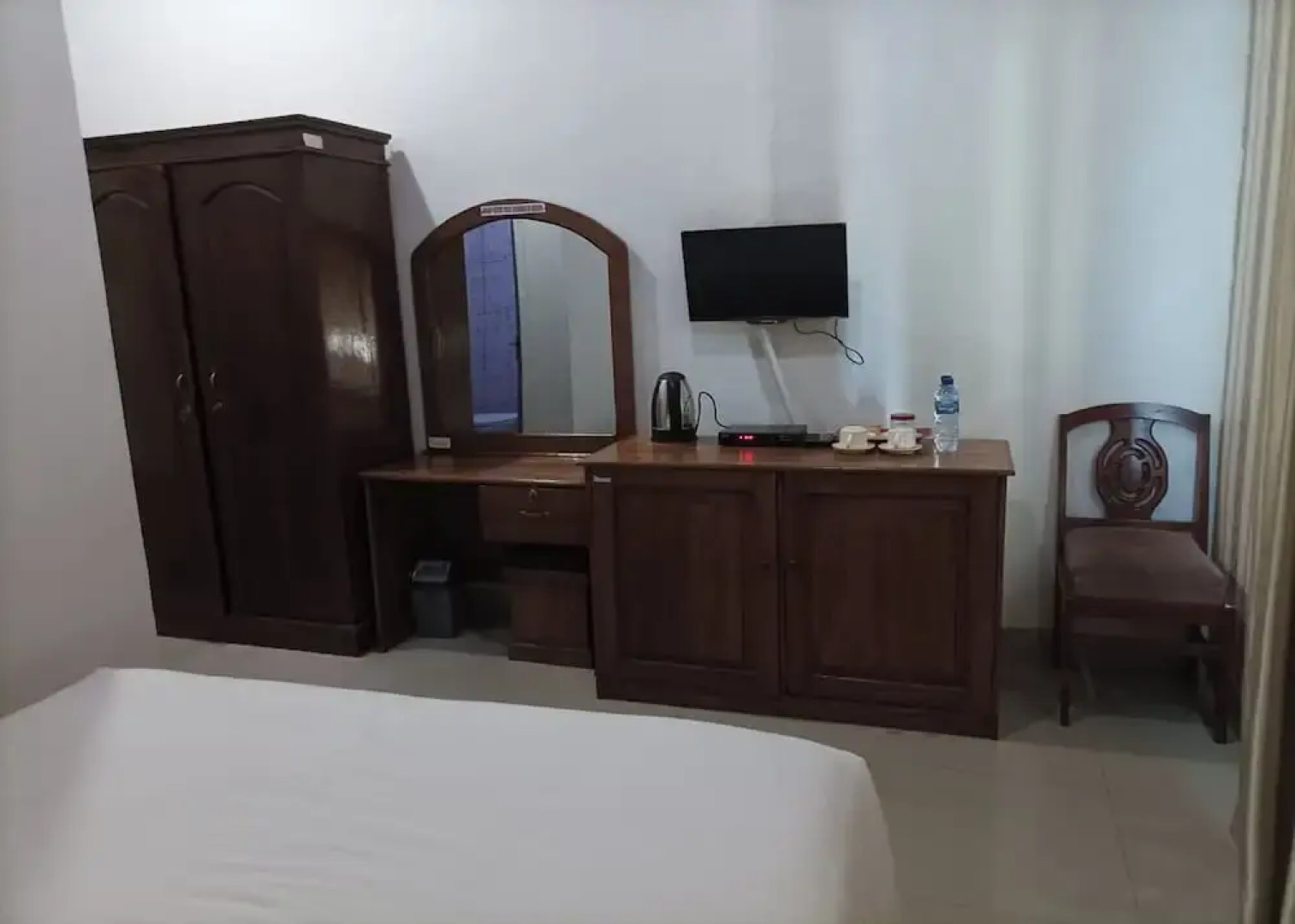 Robbani Edotel Liwa Syariah