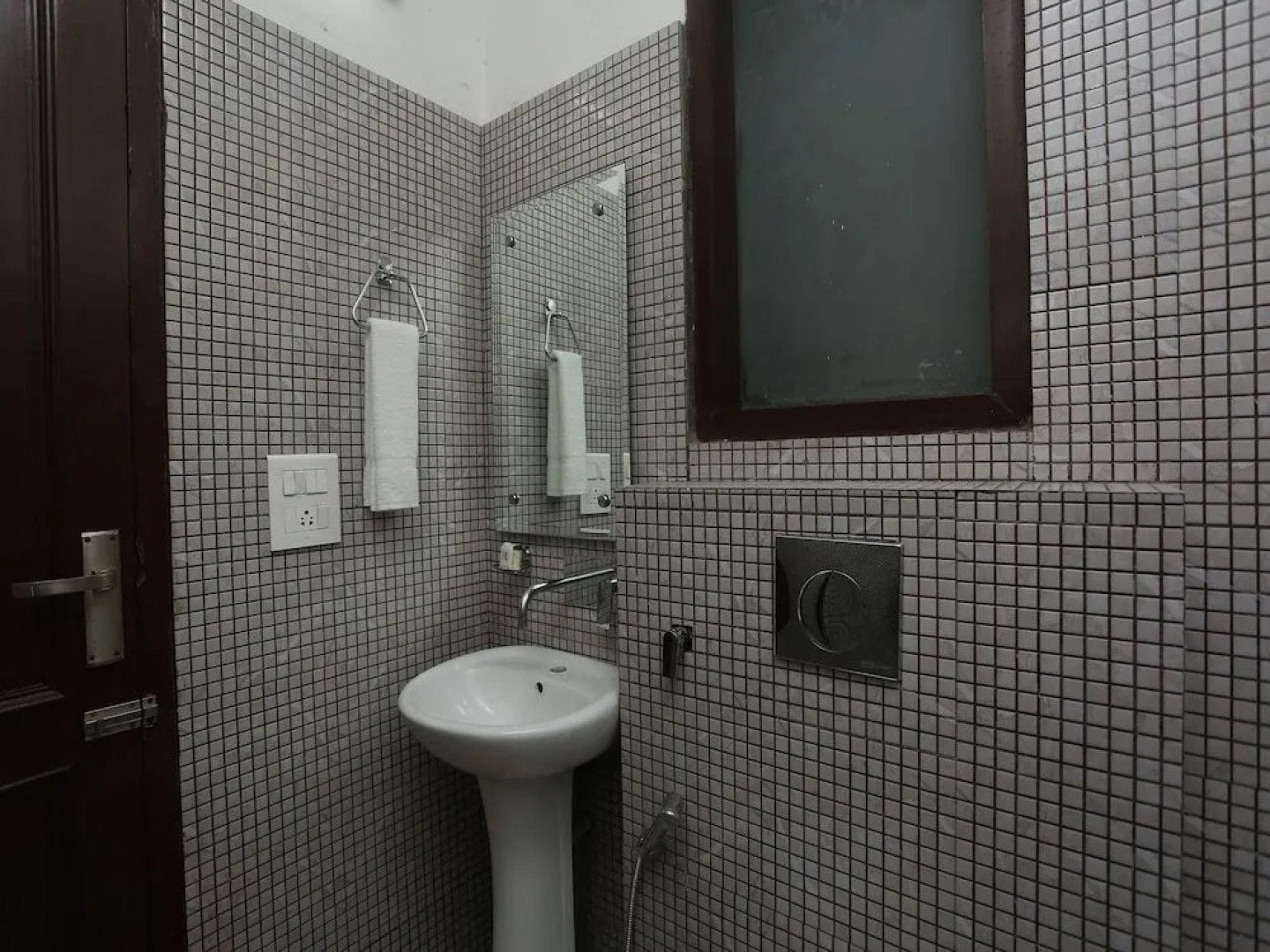 OYO 18305 Trance Hospitality Services