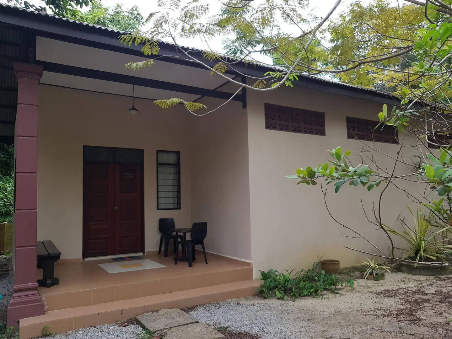 Pandan Laut Beach Resort