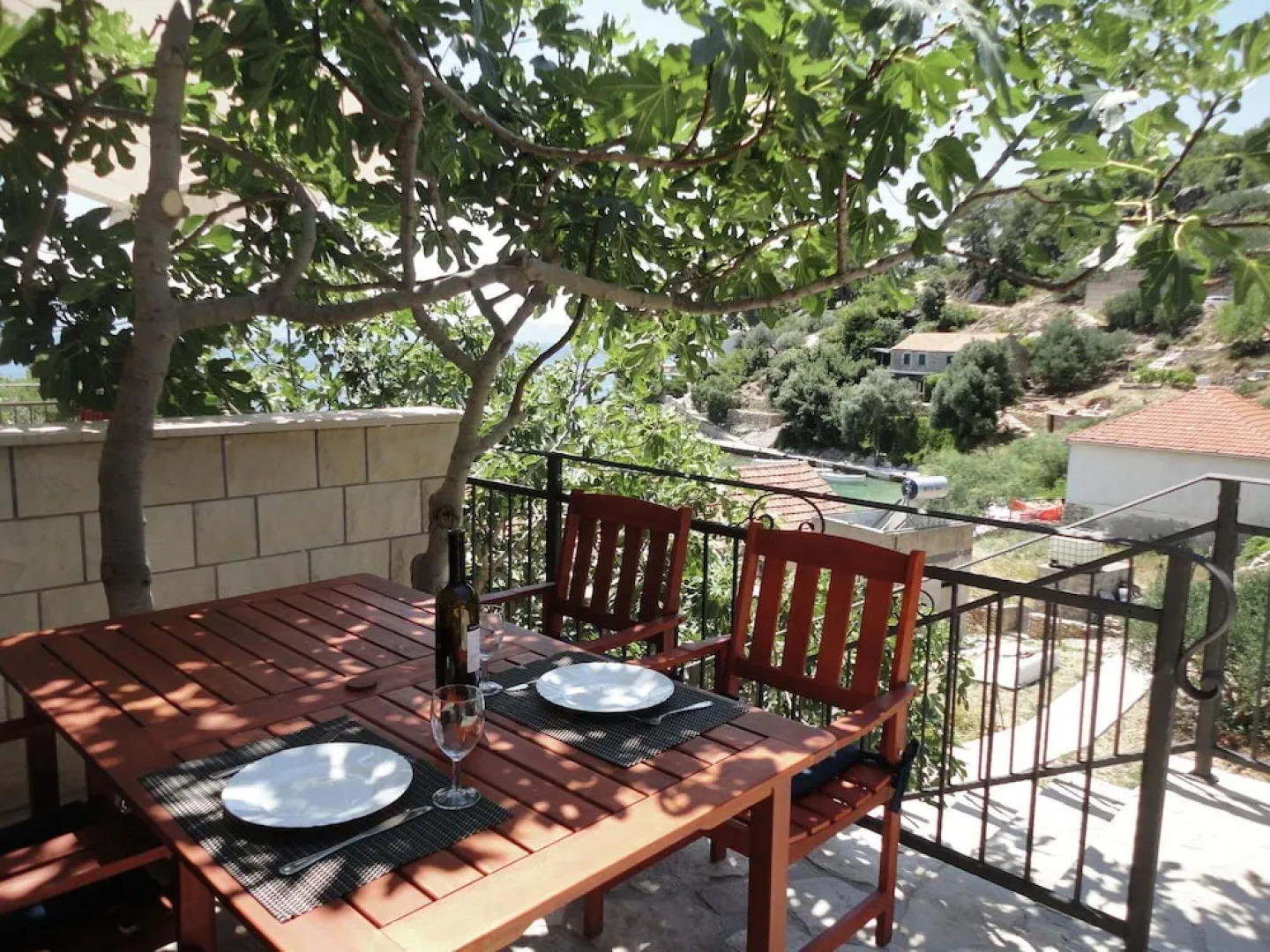 Studio Apartment With Terrace and sea View,30m Distant From the Beach!