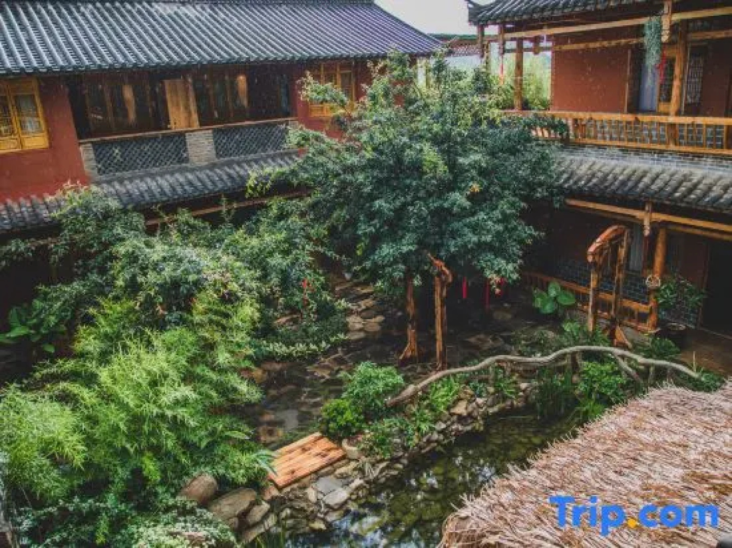 Puzhehei Yidu Homestay (Hehua Daguan Garden)