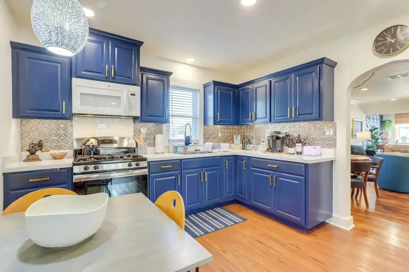 Chic Joplin Cottage w/ Patio < 3 Mi to Town!