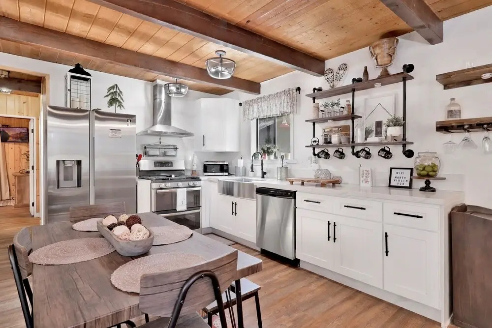 2144-pura Vida Bungalow 2 Bedroom Home by RedAwning