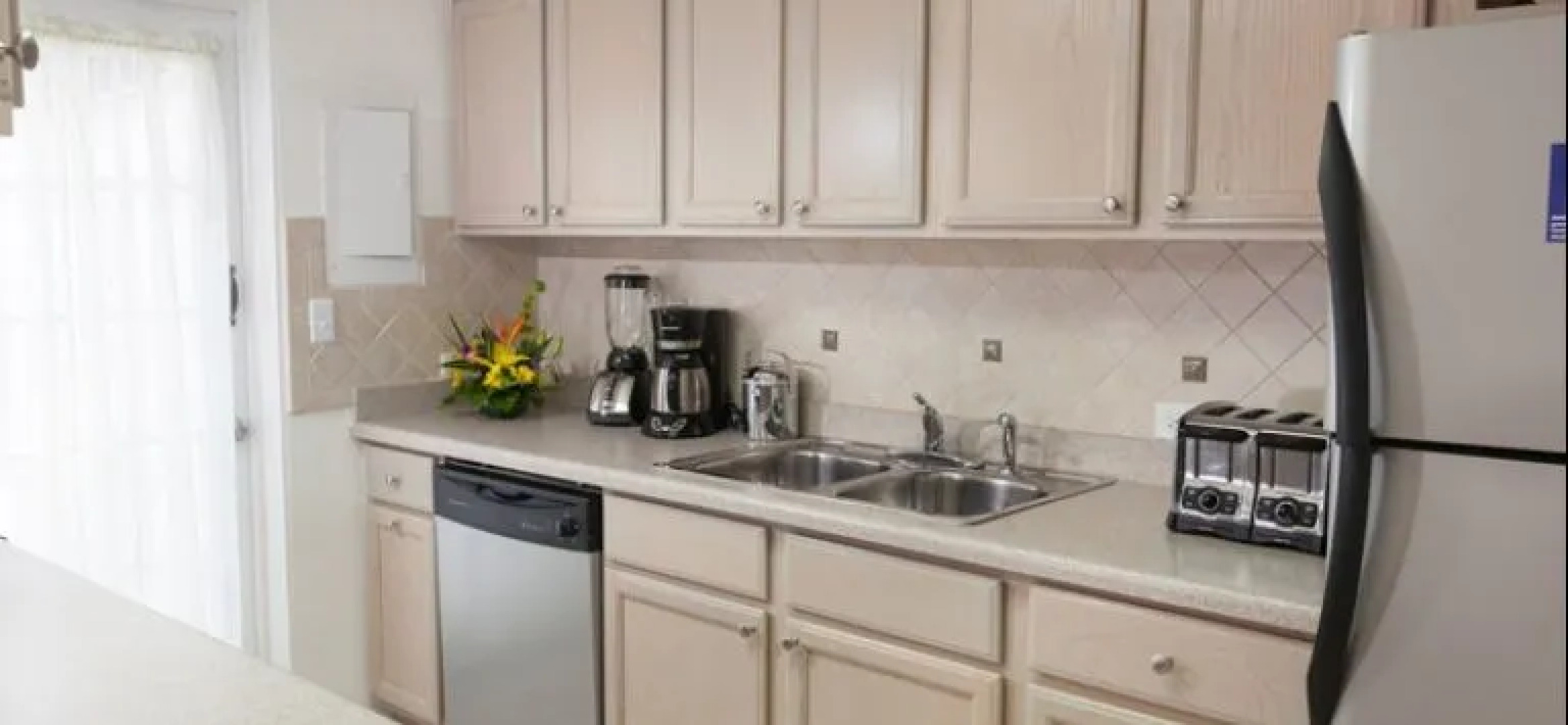 Blue Water Resort - Guanahani Village