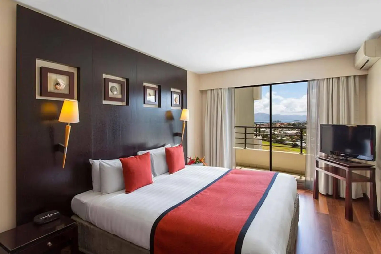Ramada Hotel & Suites Noumea