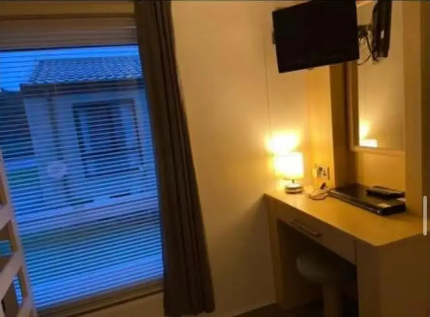 Charming 2-bed Lodge in Pwllheli, North Wales