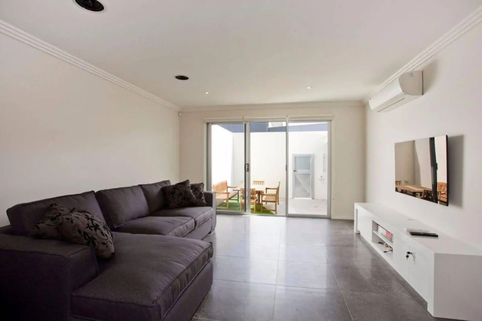 Whitewater Apartments