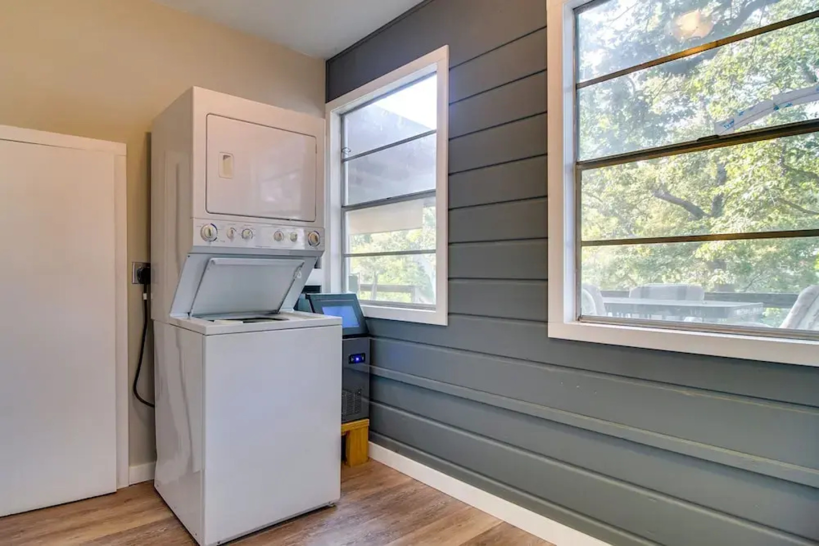 Deck + Dock Access: Lakefront Grove Cabin!