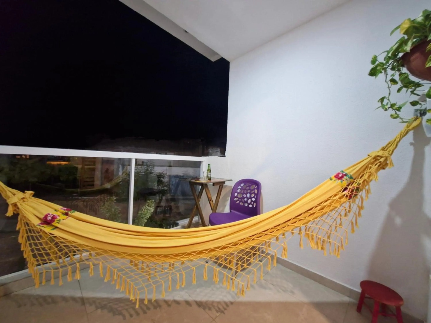 msflats-moderno, aconchegante, wifi 5g, praia mansa e quente 5 min a pé