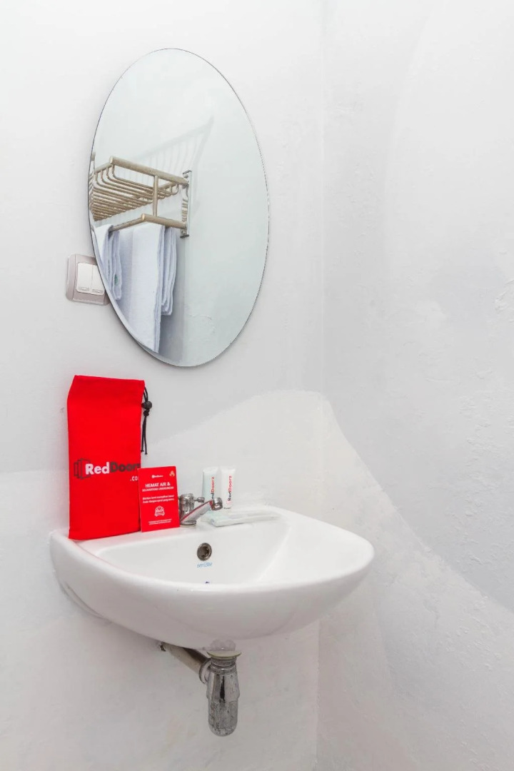 RedDoorz Resort Syariah @ Idelansia Home Stay Ciater