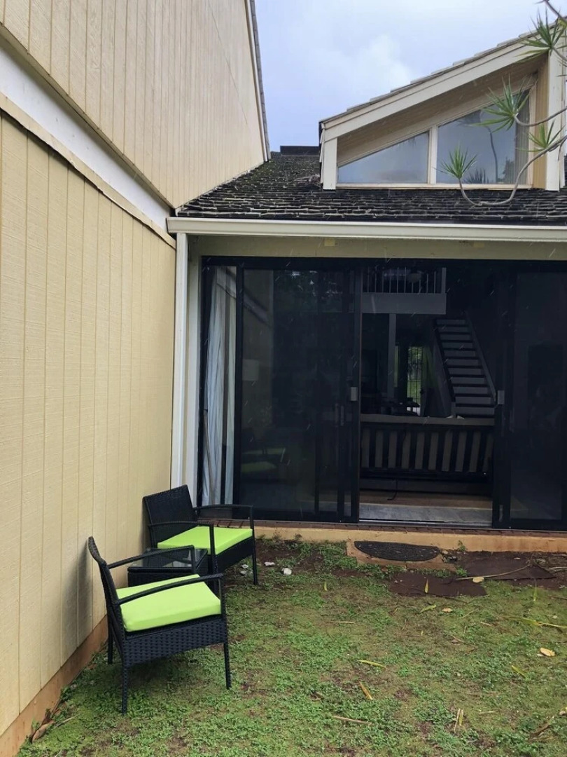 Rare 2 Bedroom + Loft Townhouse on the North Shore