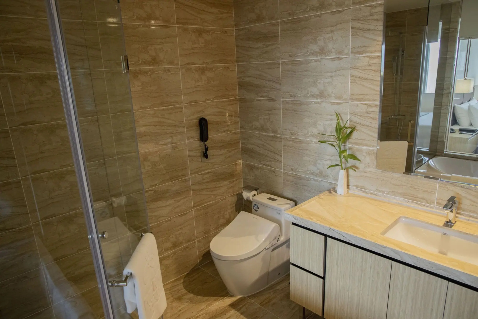 Pearl River Hotel & Apartment