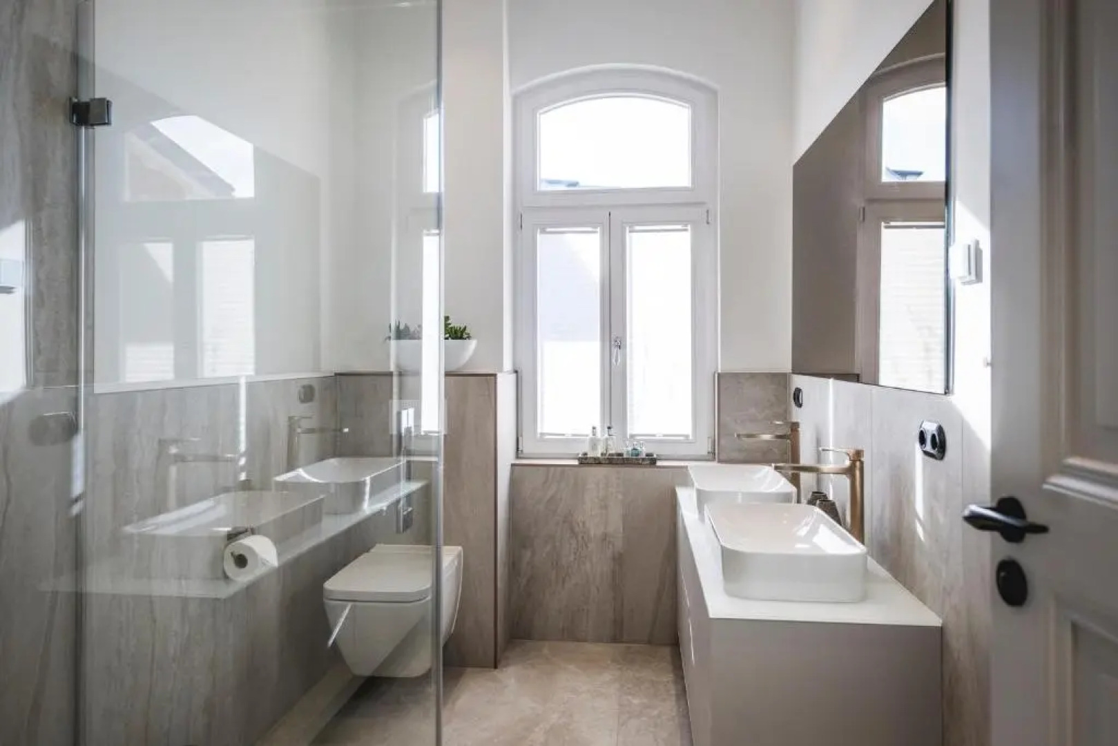 Goldmädchen 93 - Beach House