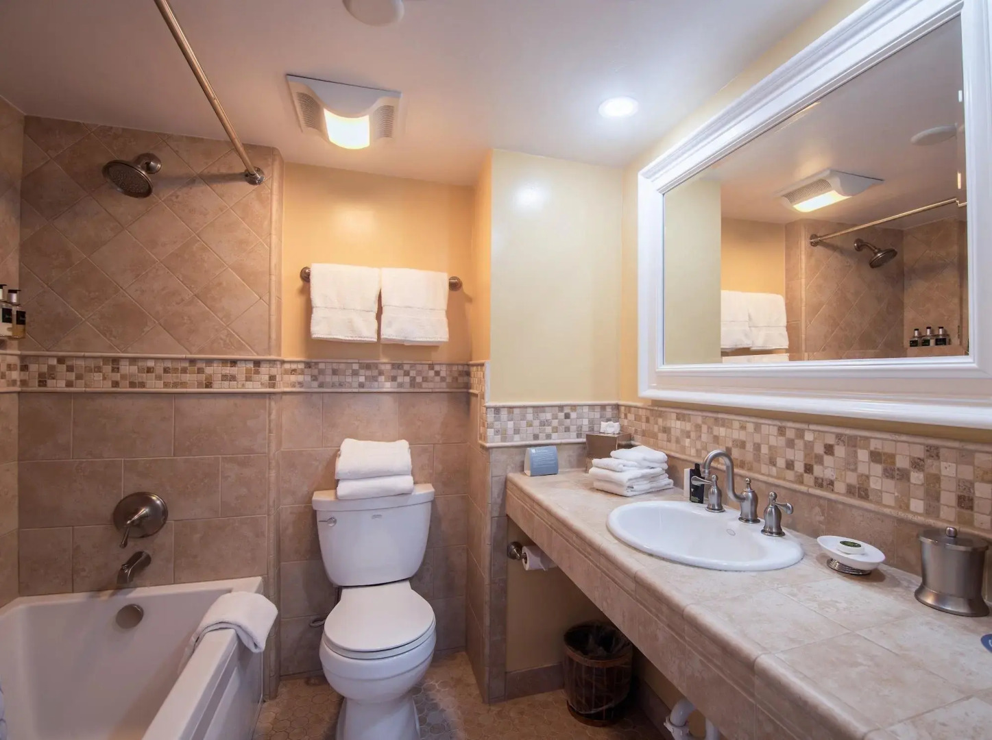 Channel Road Inn, A Four Sisters Inn