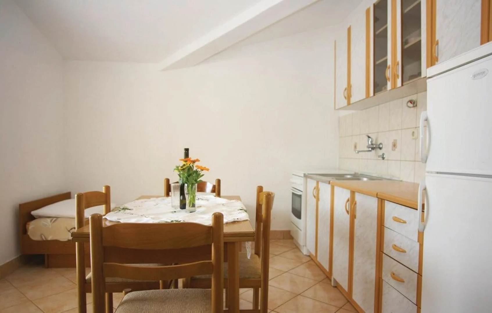 Awesome Apartment in Jadrtovac With 1 Bedrooms