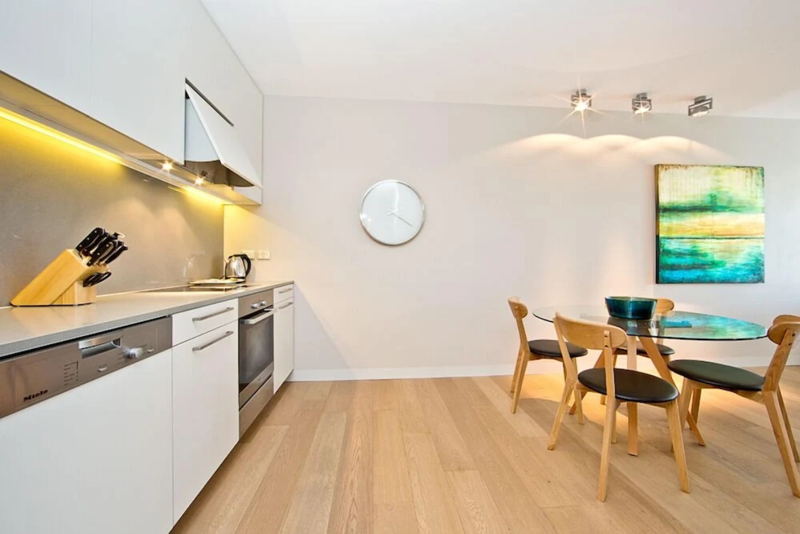 Accommodate Canberra - Aurora