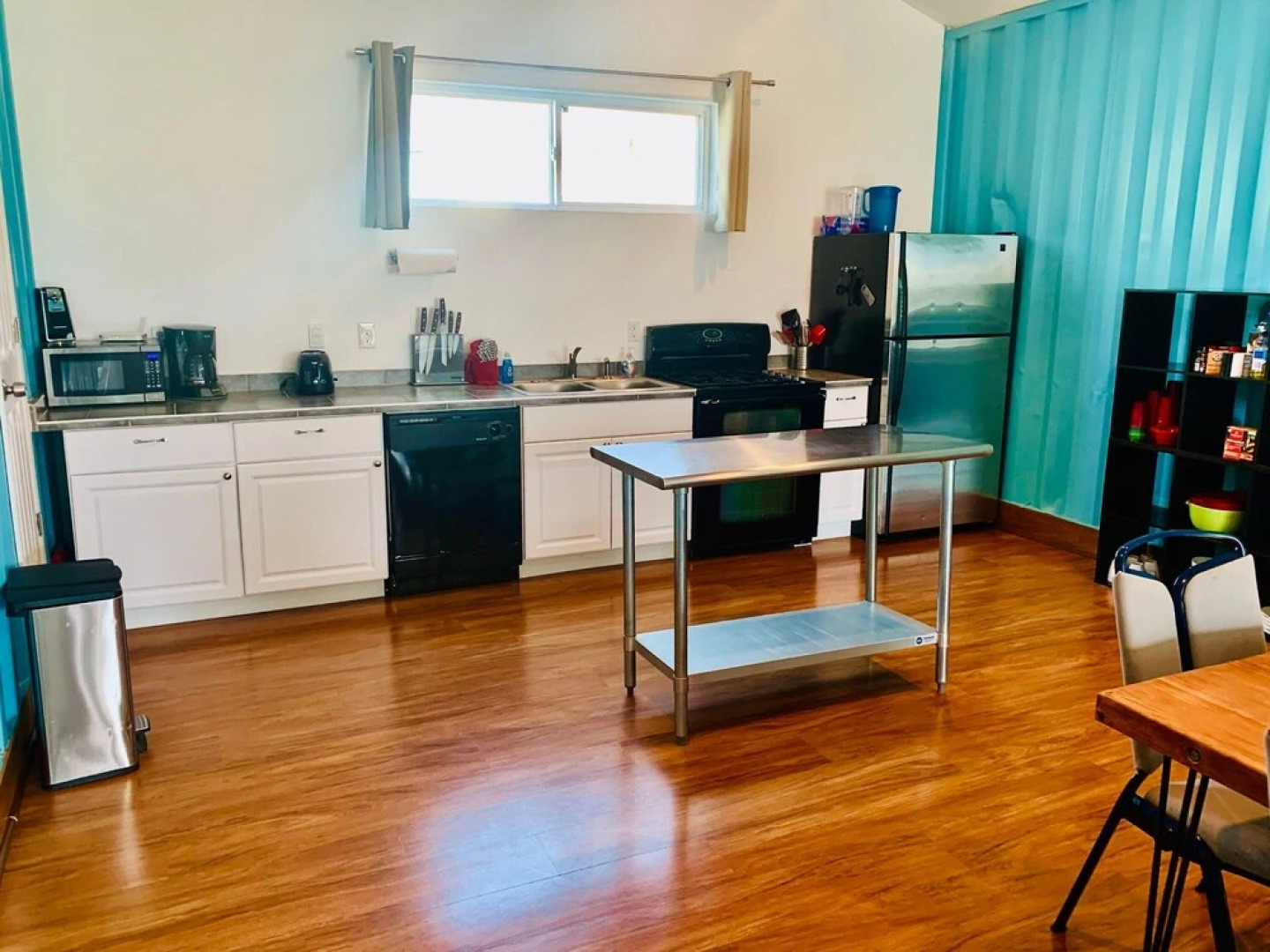 Atomic Container Home by Utah Vacation Home