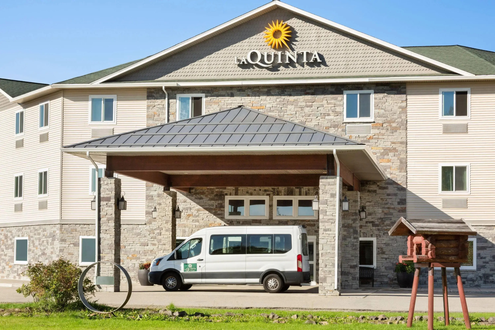 La Quinta Inn & Suites by Wyndham Fairbanks Airport