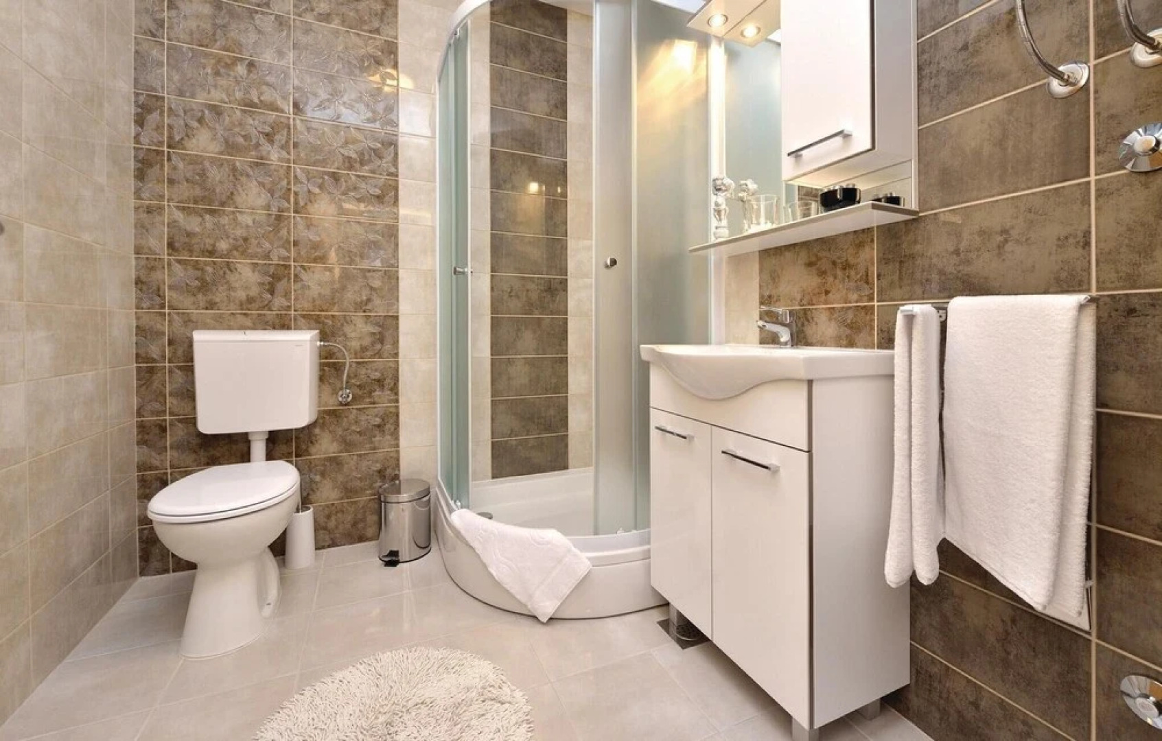 Nice Home in Vrsi-mulo With Wifi and 1 Bedrooms