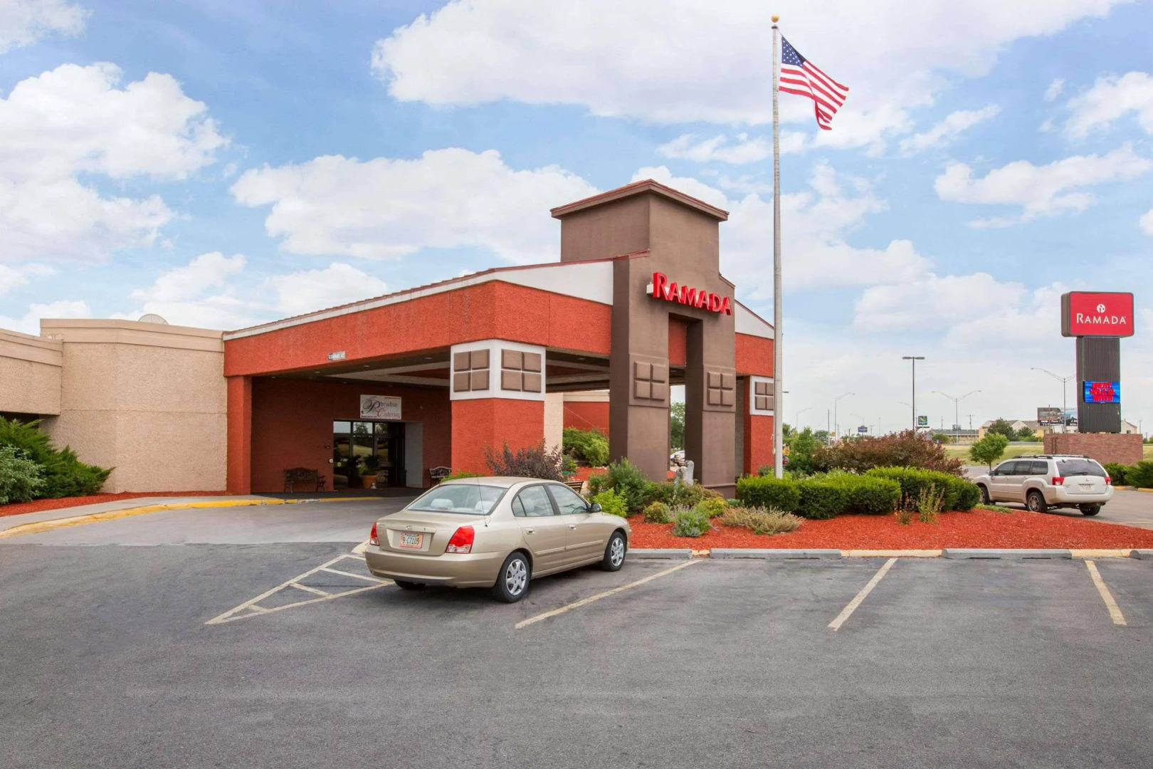 Clarion Inn & Suites and Convention Center