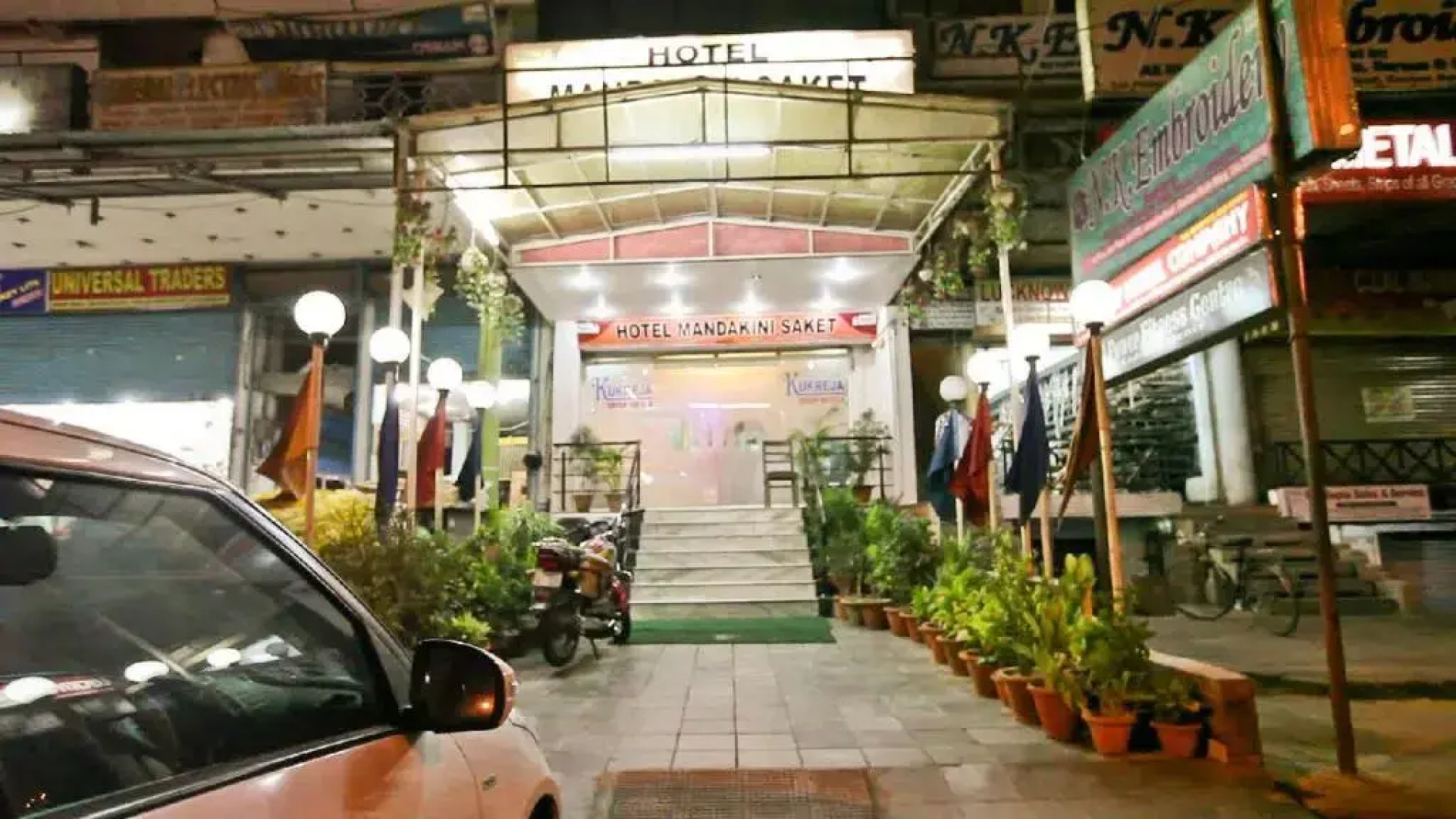 Mandakini Saket Regency Lucknow