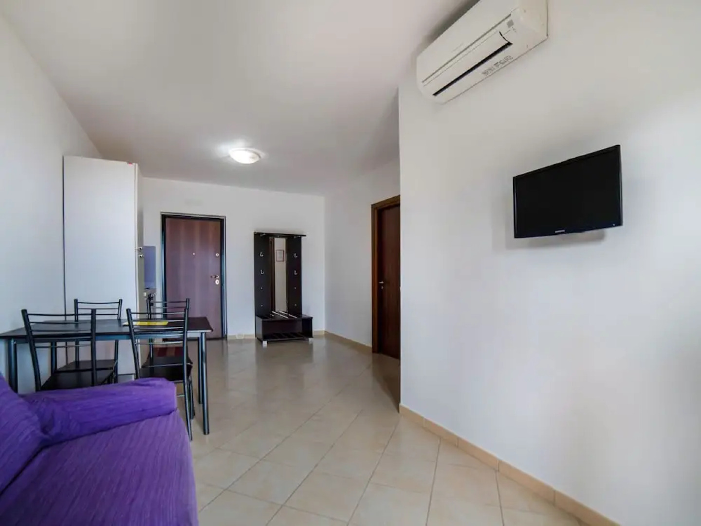 Hill View Apartment in Bosco With Terrace