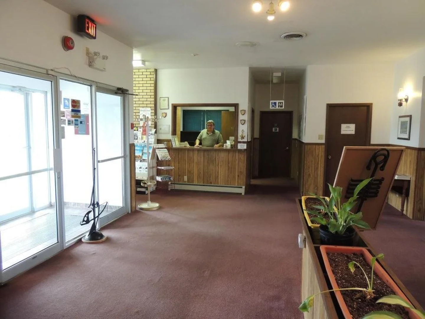 Balmoral Motel